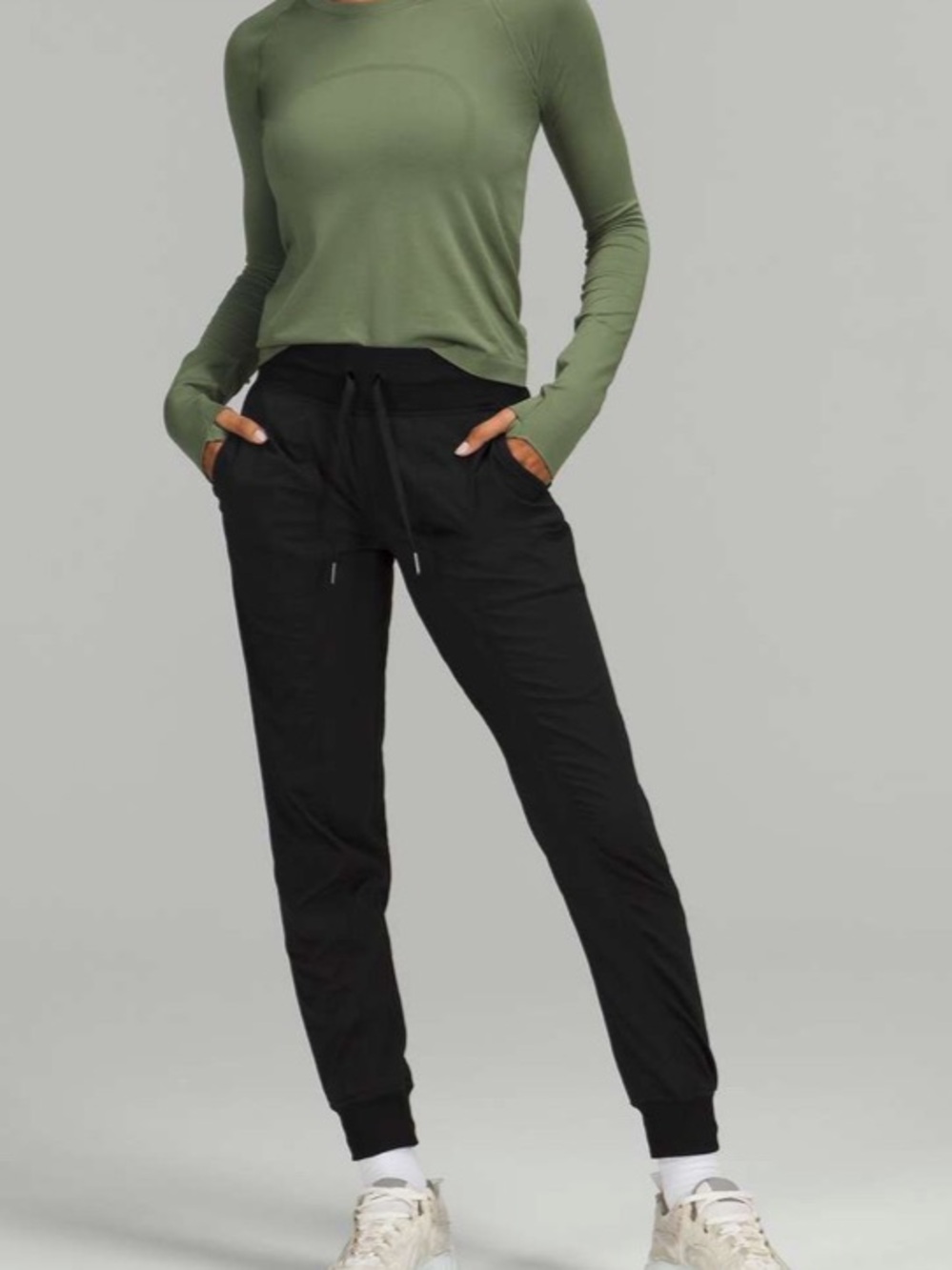 LULULEMON DANCE STUDIO MID RISE JOGGER